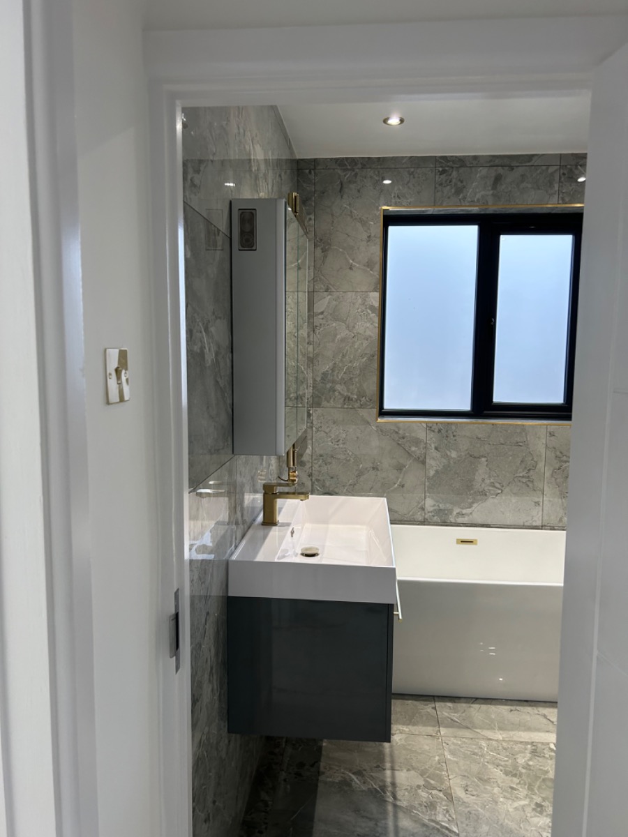 Bathroom Fitter: Image 4
